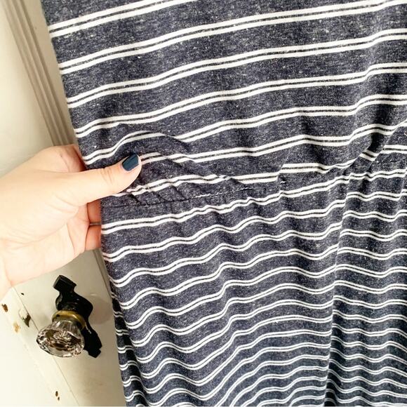 Athleta Striped Linen Blend Vida Sleeveless Dress Navy White Classic Size XS - Picture 8 of 12